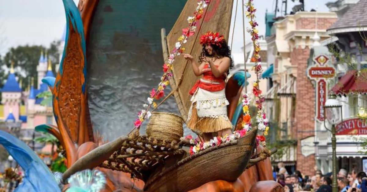 Disneyland's "Magic Happens" Parade Returns After 3Year Hiatus