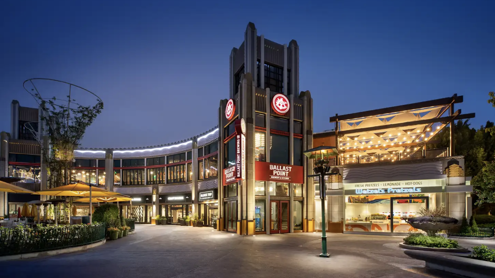 Best Downtown Disney Restaurants Ranked 2023. We've Tried All.