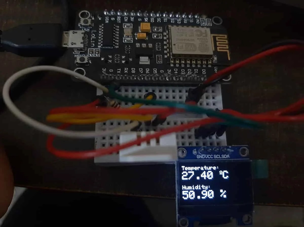 Interface DHT11 DHT22 with ESP8266 Display Readings on OLED