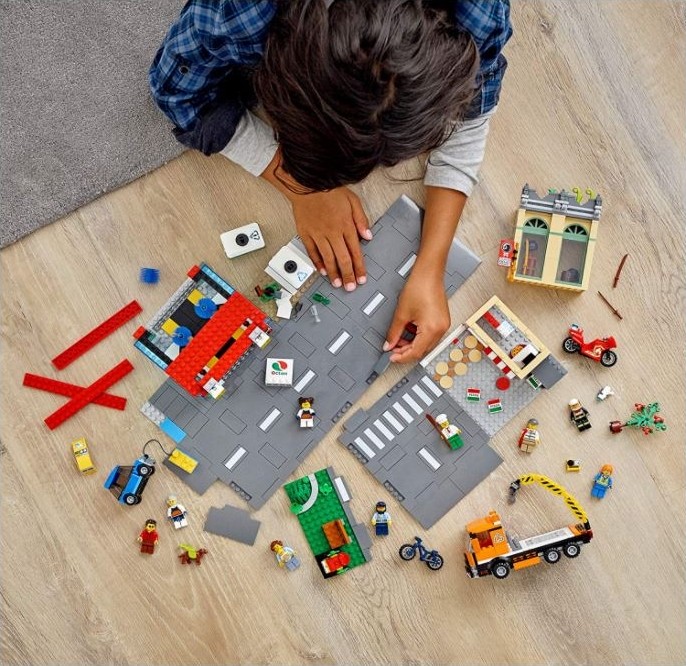Lego City Town Center 60292 Building Kit; Cool Building Toy for Kids, New 2021 (790 Pieces
