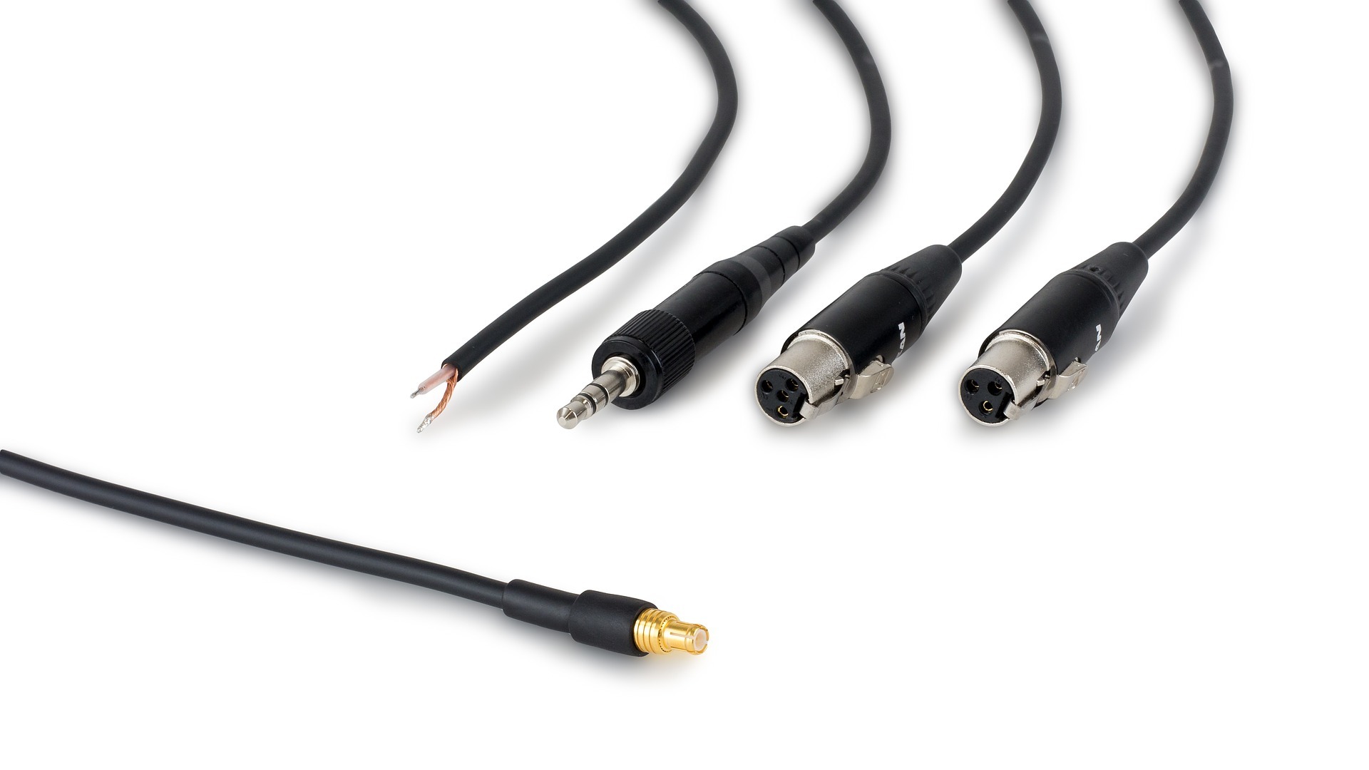 10 Best Microphone Accessories Reviwed [Updated 2021]