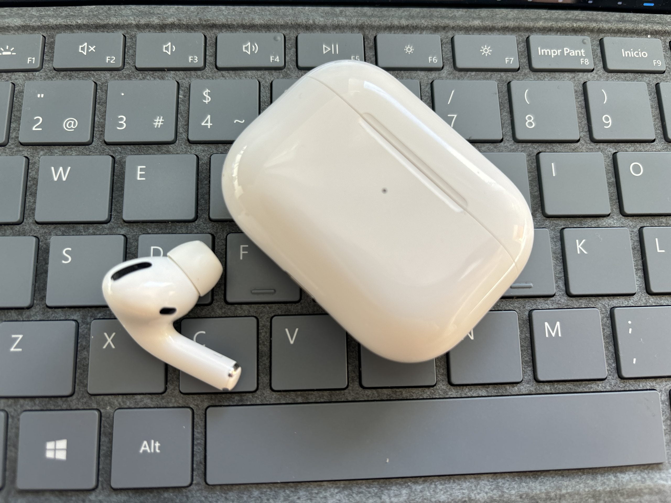 AirPods and Teams on Mac How to mute your microphone with one tap Gearrice