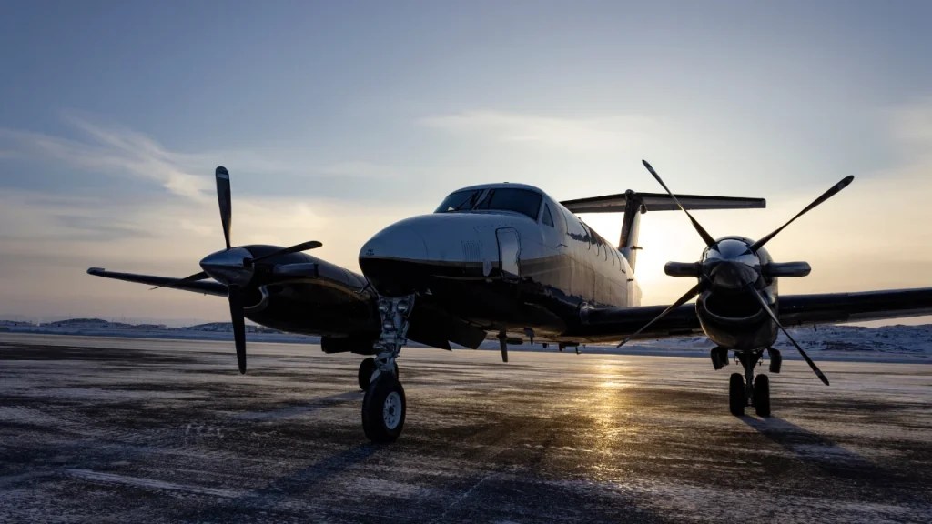 The Ultimate Showdown Twin Engine vs. Single Engine Plane Which is