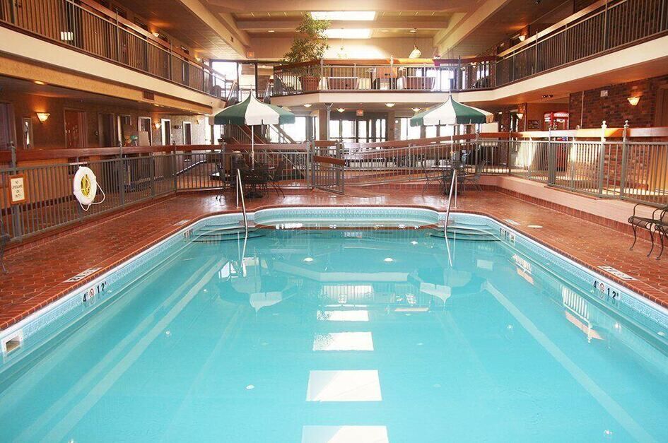 Auburn Place Hotel & Suites Midamerica Hotels Corporation