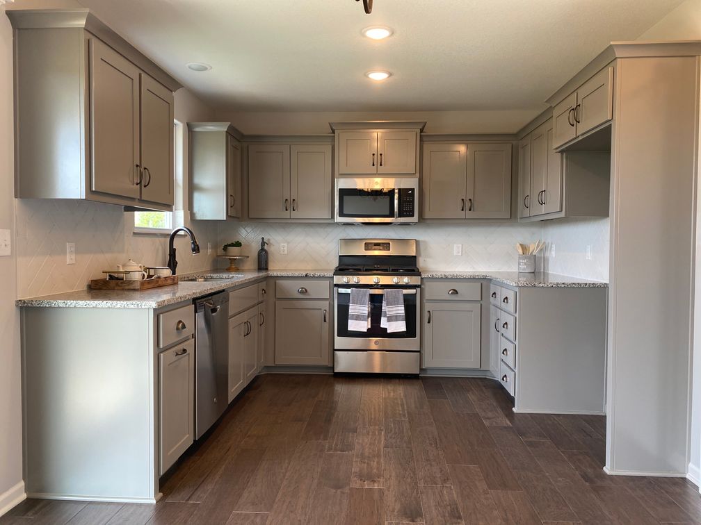 Custom in North Kansas City, MO MidAmerica Contractors, Inc