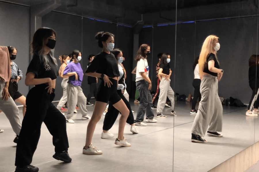 I Tried A Private KPop Dance Class in Singapore & Here’s How It Went