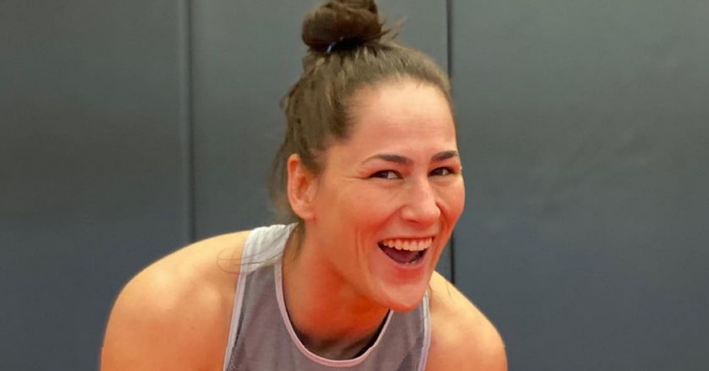 Jessica Eye Starts OnlyFans Containing ‘Adult Only Content’ | MiddleEasy