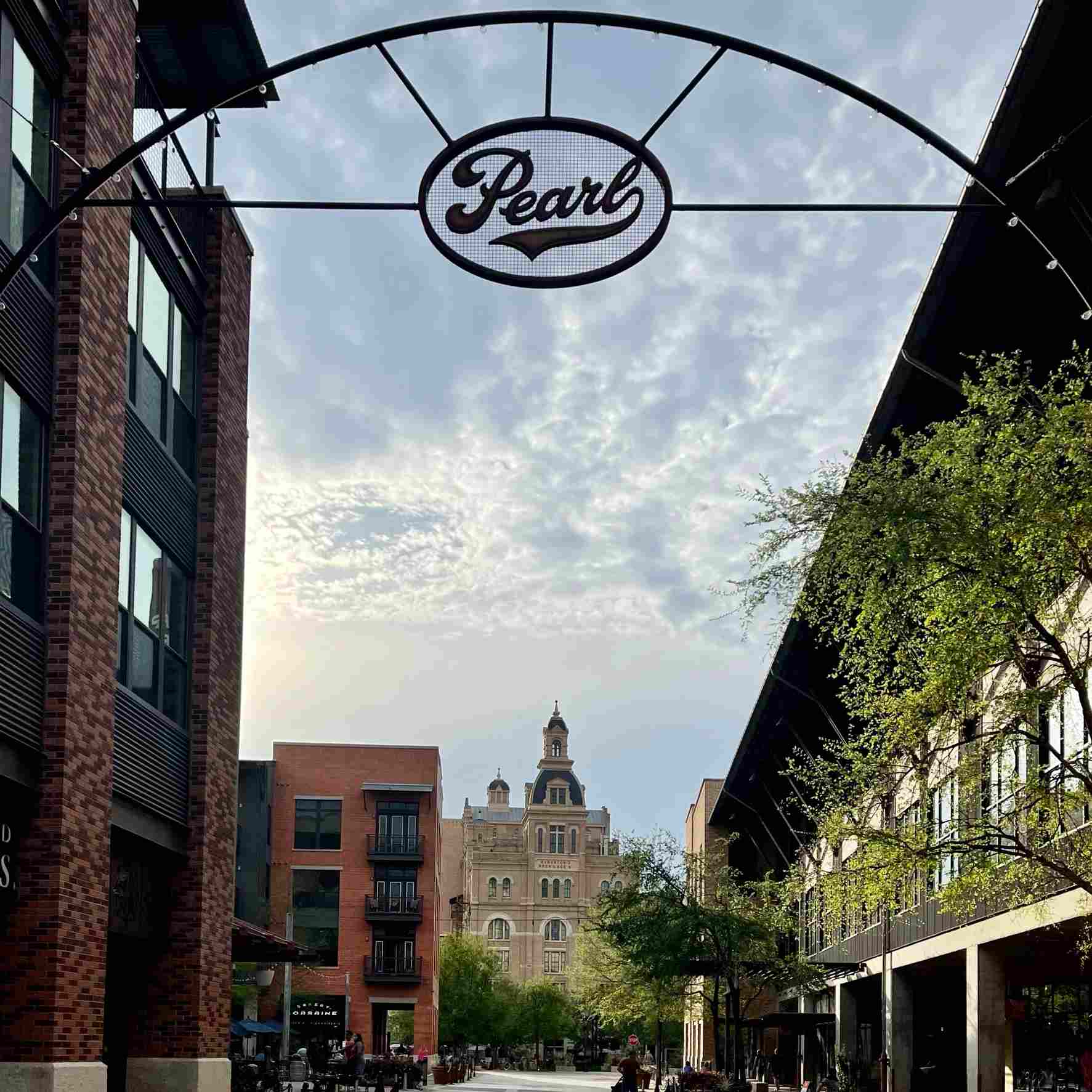 3 Reasons to Visit the Historic Pearl District in San Antonio ⋆ Middle