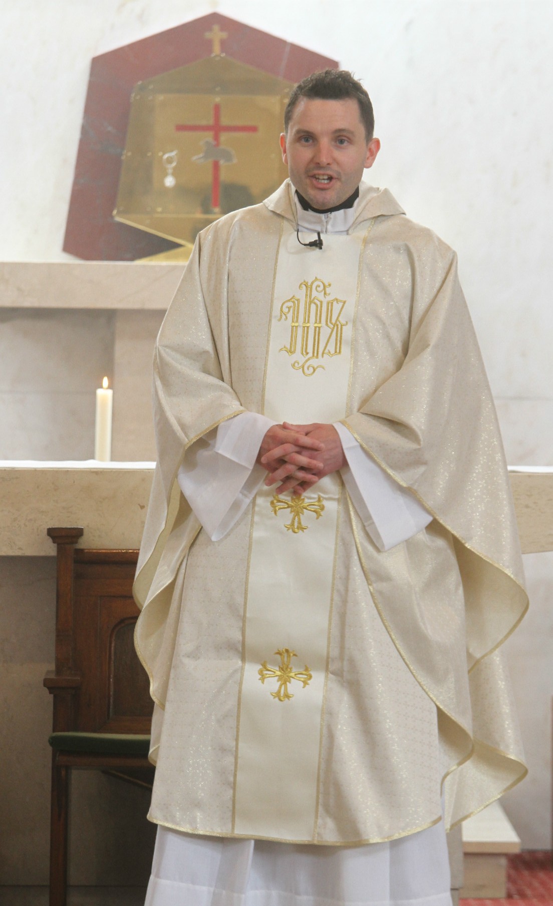 Father Frankie Tops Variety Bill Middlesbrough Diocese(020)