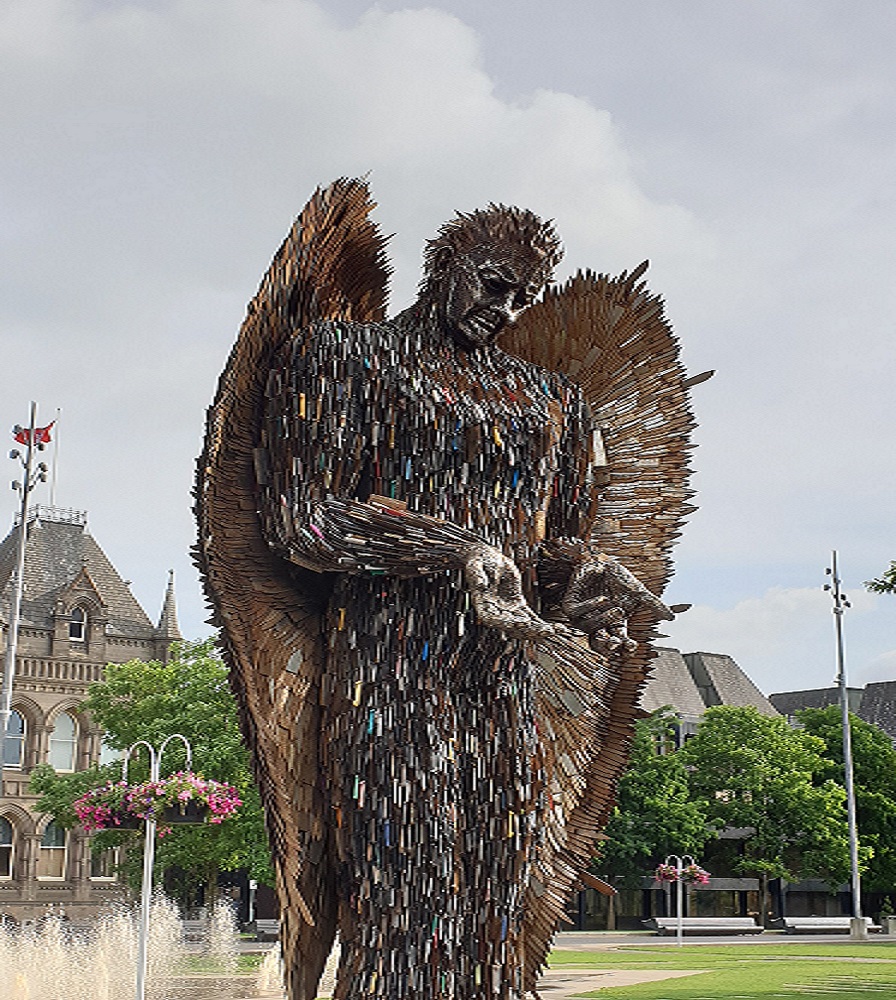 knife statue Middlesbrough Directory