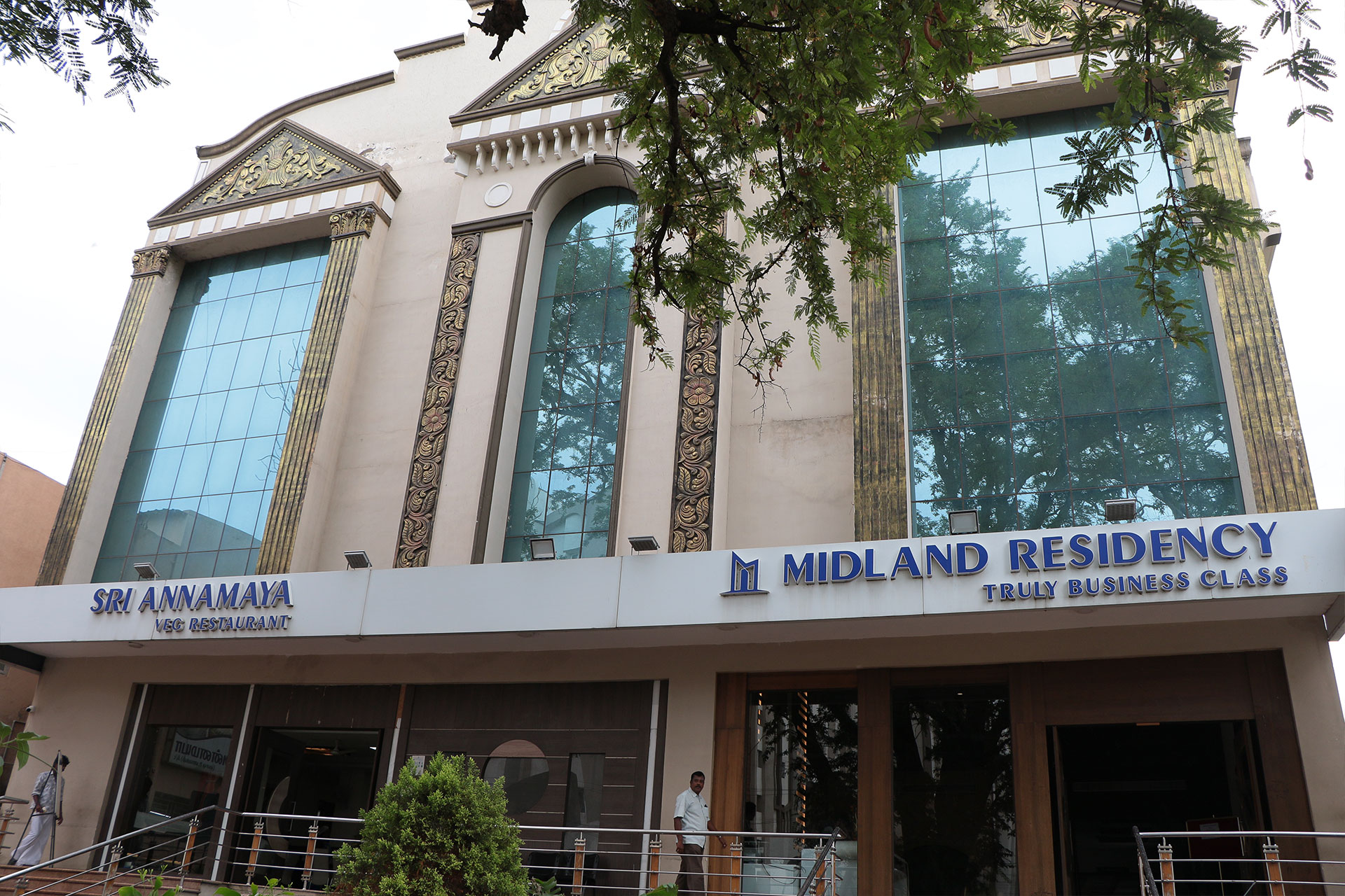 Business Class Hotel in Coimbatore Near Isha Yoga Centre
