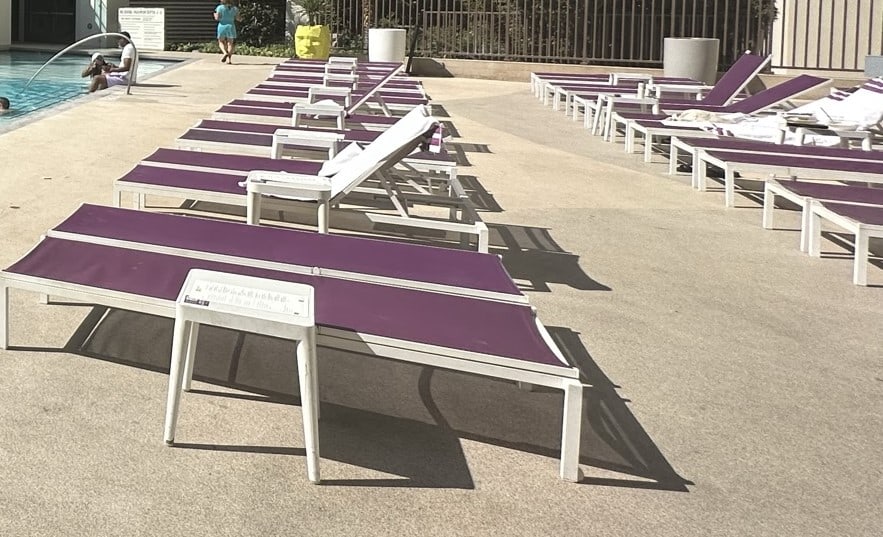 Cosmopolitan Las Vegas Pool A Must Experience Pool District Midlife