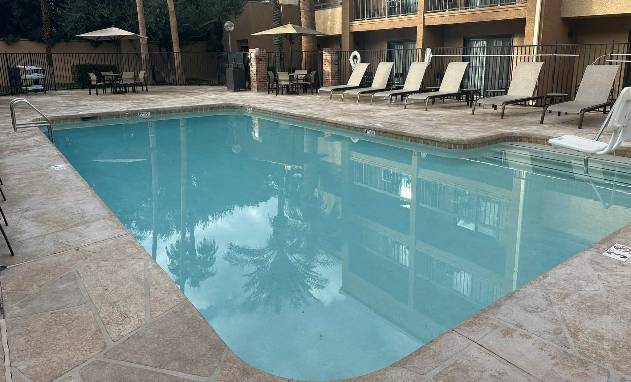 The Pool at Courtyard by Marriott Las Vegas Convention Center Season