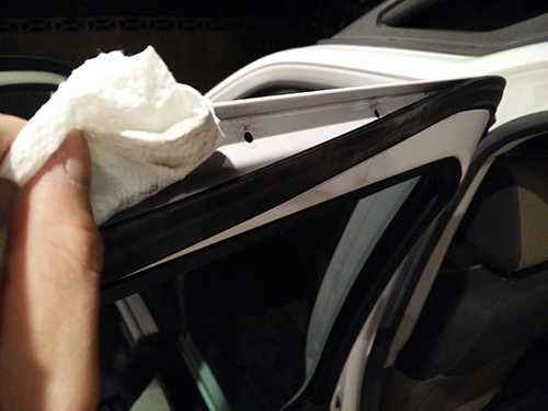 Repairing Weatherstrip on a Car – midnightme.com