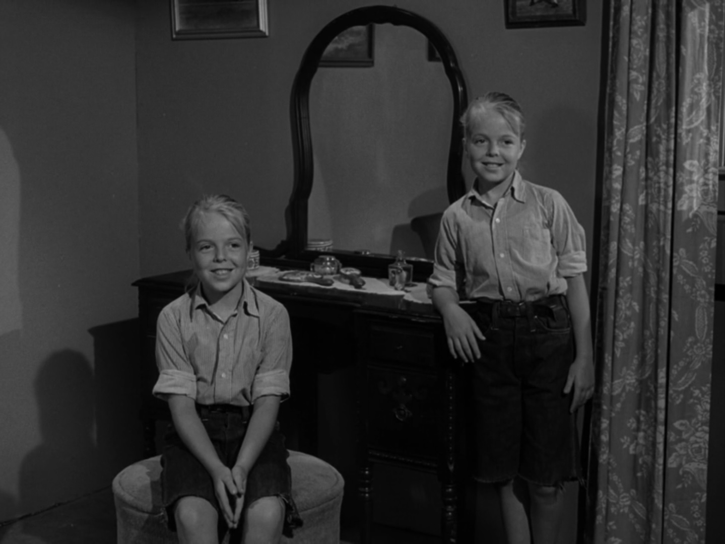 The Twilight Zone Episode 90: The Fugitive - Midnite Reviews