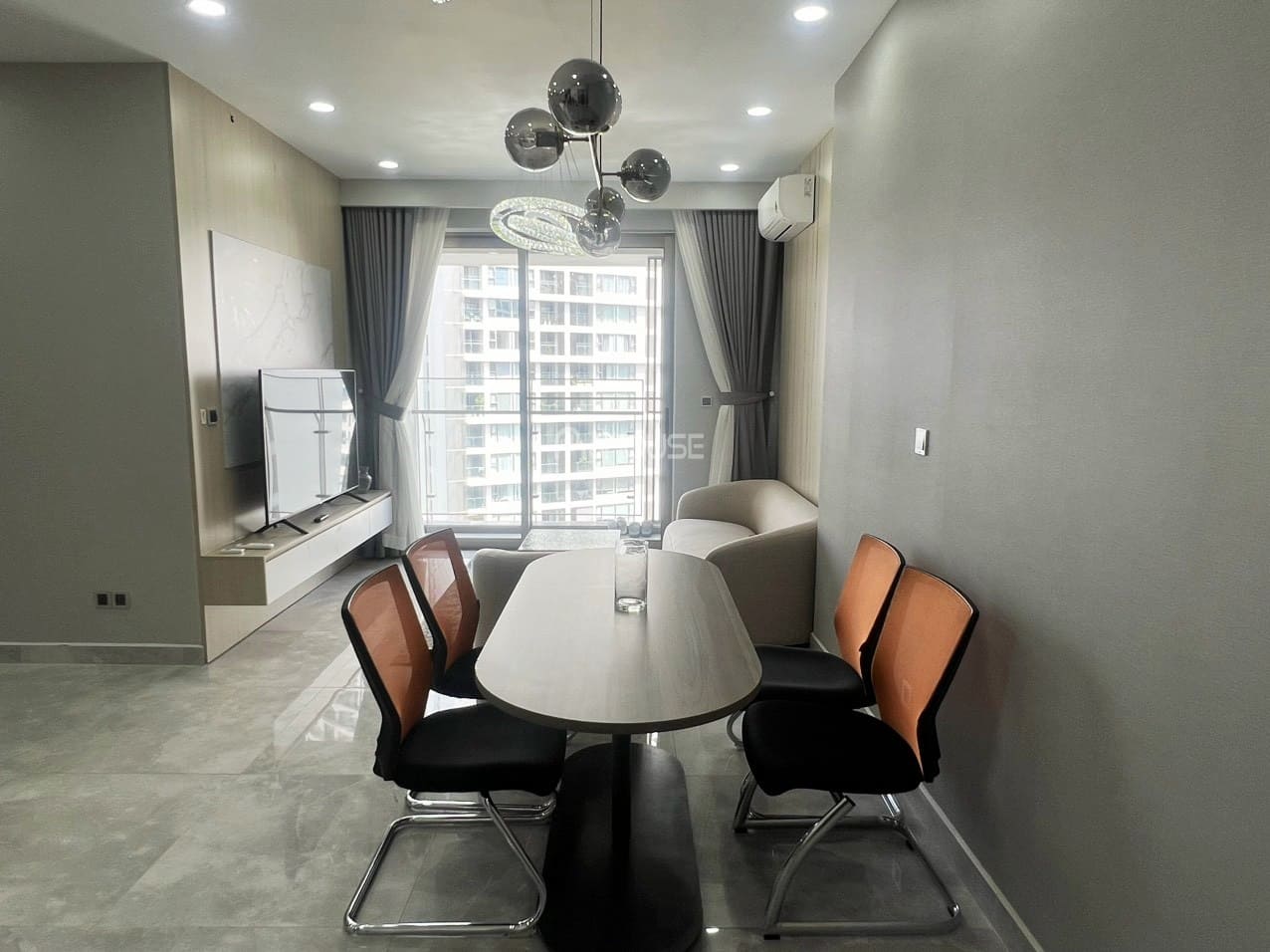 Midtown 3bedroom apartment for sale with full furniture and parking space