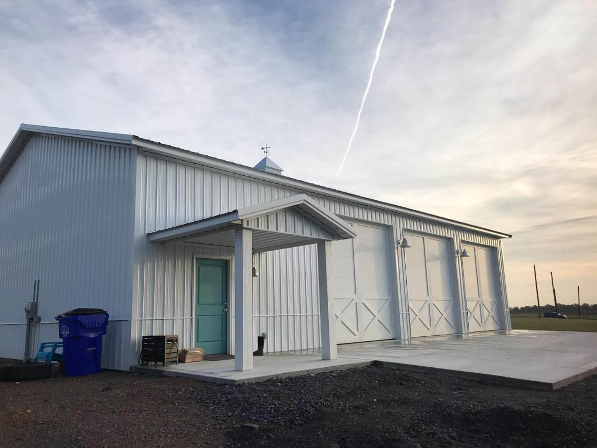 Broken Arrow Shop Brilliant White Midwest Buildings