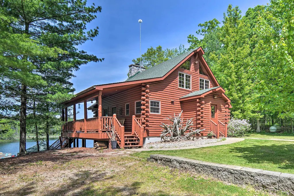 15 Best Comfy Cabins In Michigan Midwest Explored