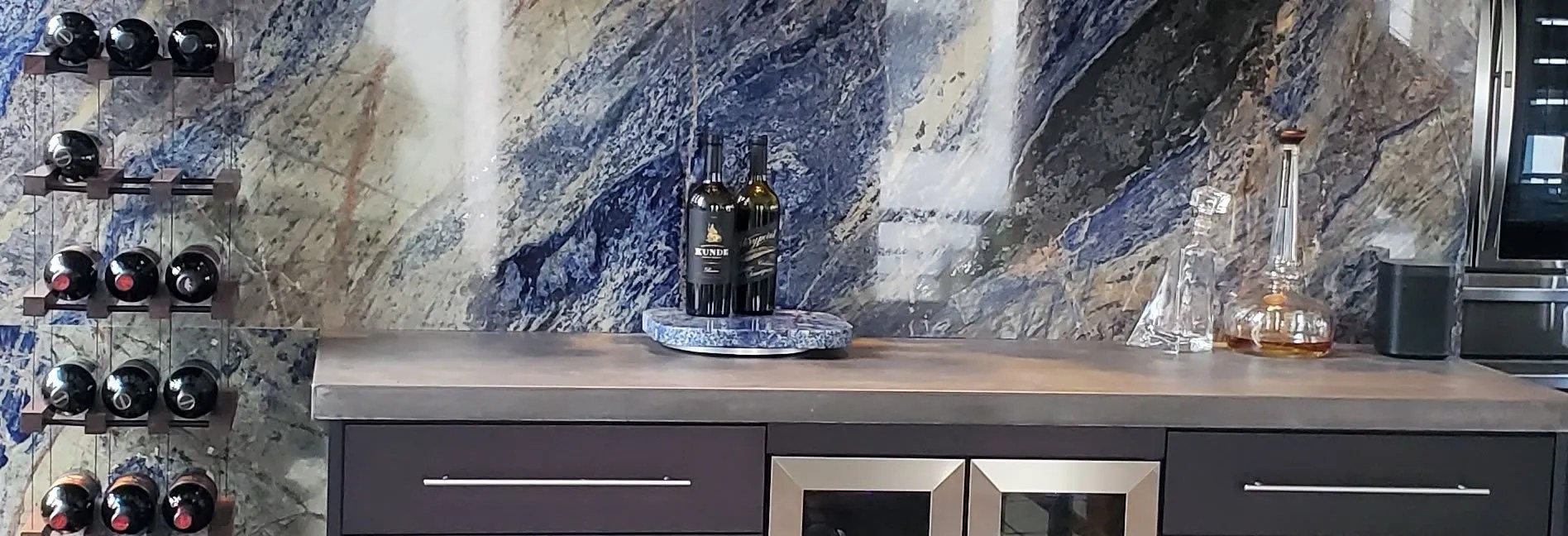 Granite Island and Backsplash Midwest Tile Marble and Granite