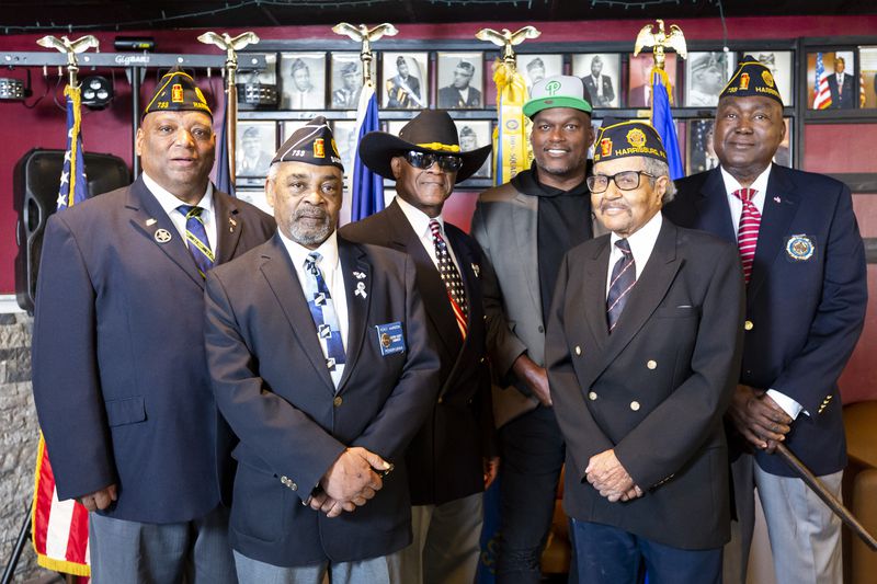 LaVar Arrington Visits American Legion Post In Harrisburg Miele