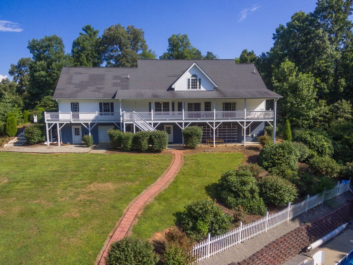 Book Asheville NC Vacation Rentals & Cabins Mighty Tree Properties