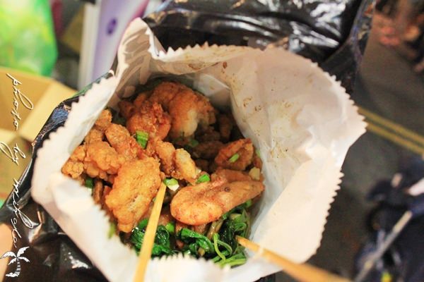 宜蘭》羅東夜市美食推薦，不吃會後悔：鴨囍露/炸海鮮/小春糕渣/阿灶伯羊肉湯