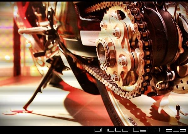 閒晃》中友百貨DUCATI重機展(其實我都看不懂)