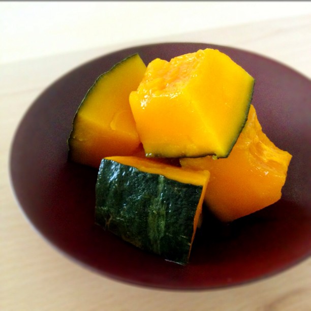 かぼちゃの煮物の作り方：初心者にも簡単な和食の基本レシピ ちえこのーと ほっとくだけでキレイおいしい！かぼちゃの煮物のつくり方 あさこ食堂