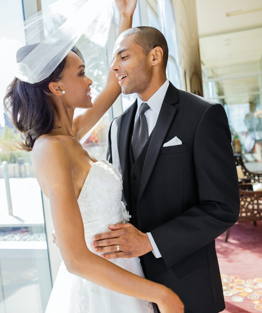 Gallery 3 Piece Suits Black Mike Bjorn's Kenosha, WI