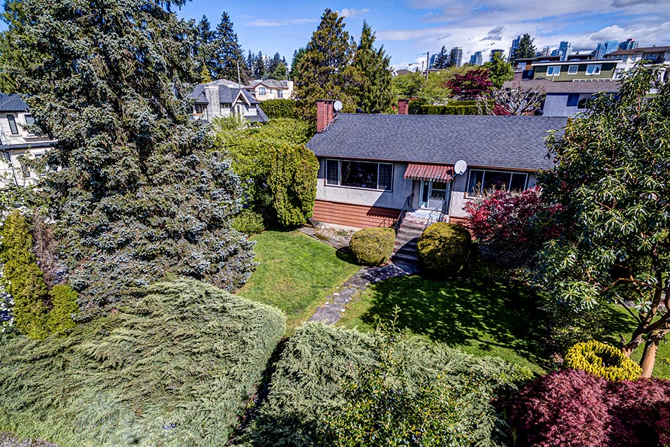 Specializing in South Slope & Suncrest areas of Burnaby, Vancouver Real Estate... Michael Dickie