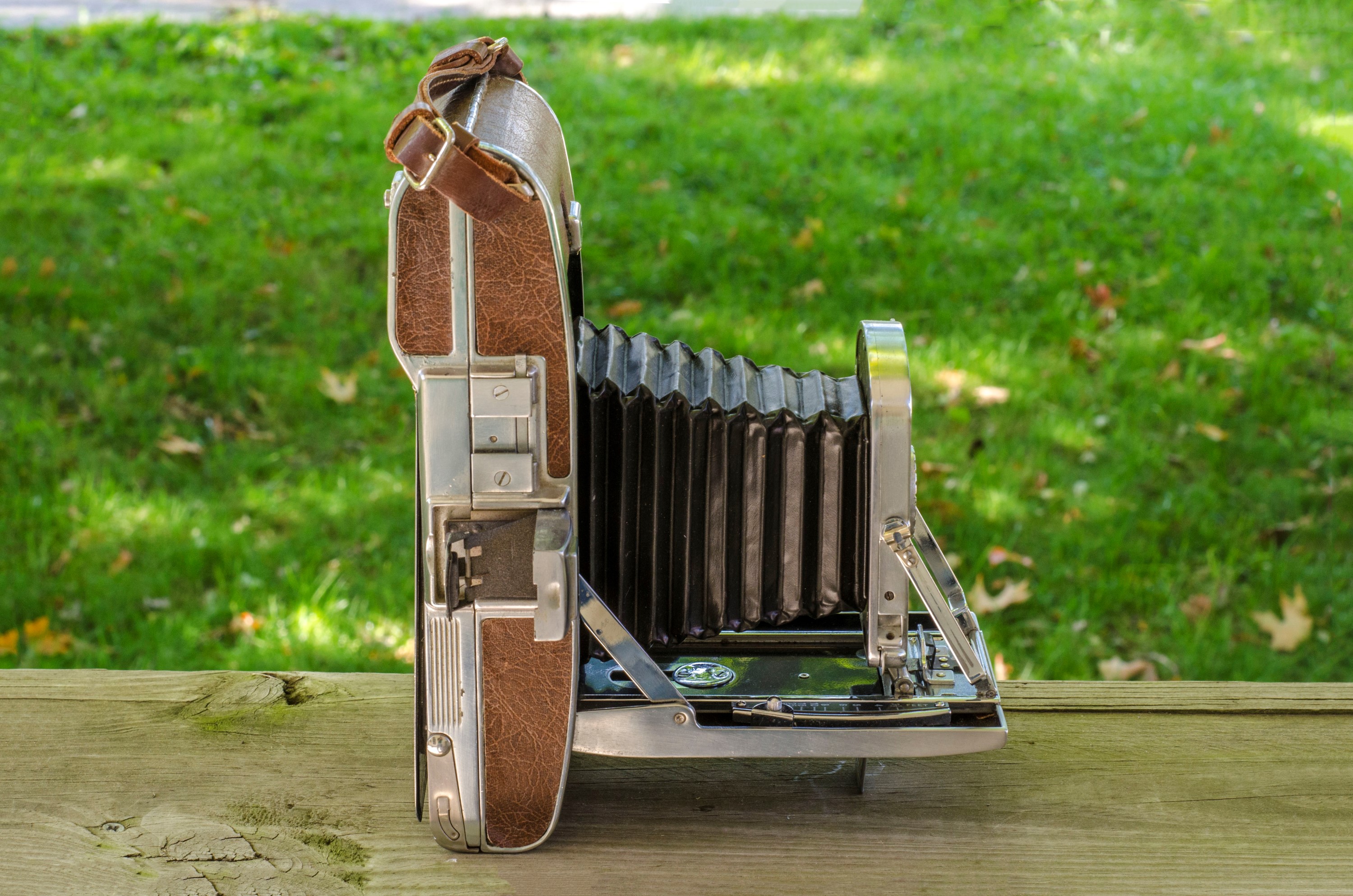 Polaroid Land Camera Model 95 (1948) mike eckman dot com