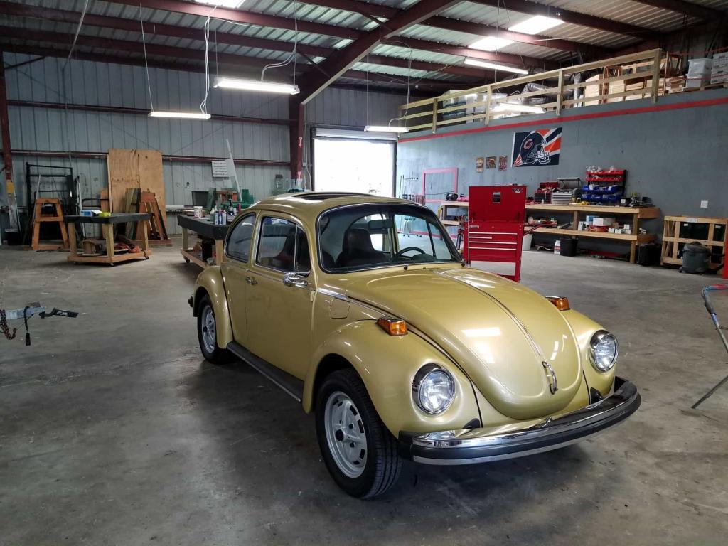 Classic Car Auto Glass Replacement, Mike's Auto Glass