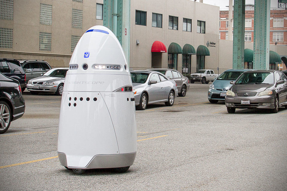 Robotfilled World is Nigh, Starting with K5 Autonomous Security Robot MIKESHOUTS