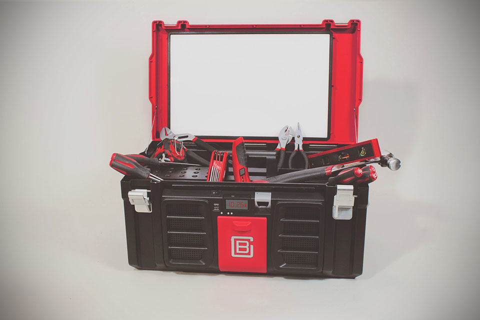 Coolbox is Actually a Toolbox That's Loaded with Features SHOUTS