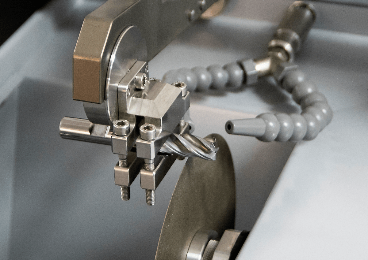 QCUT 150 A (BRILLANT 210 A) Mikratec