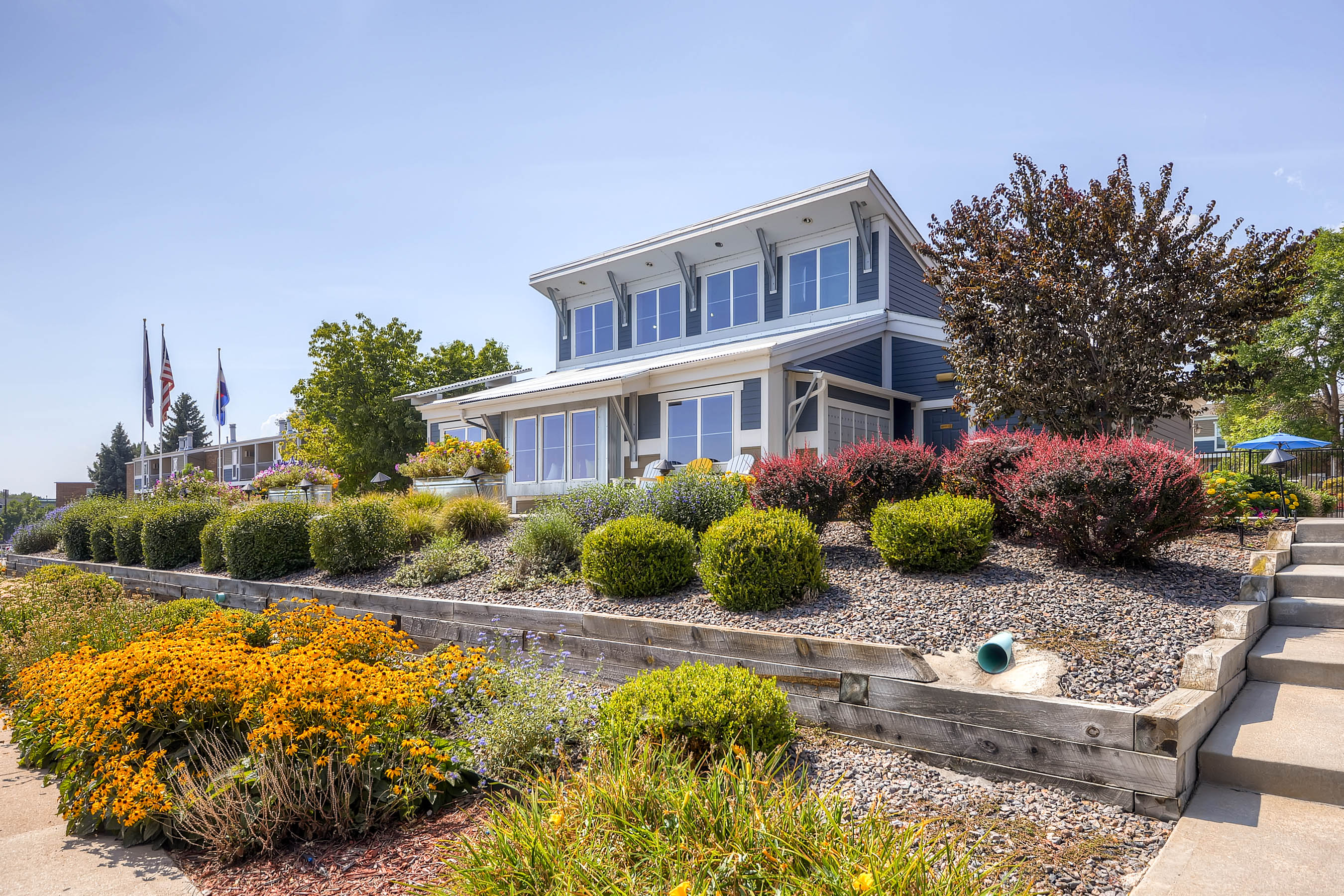 CBRE Completes 92M Sale of Waterfront Apartments in Lakewood Mile