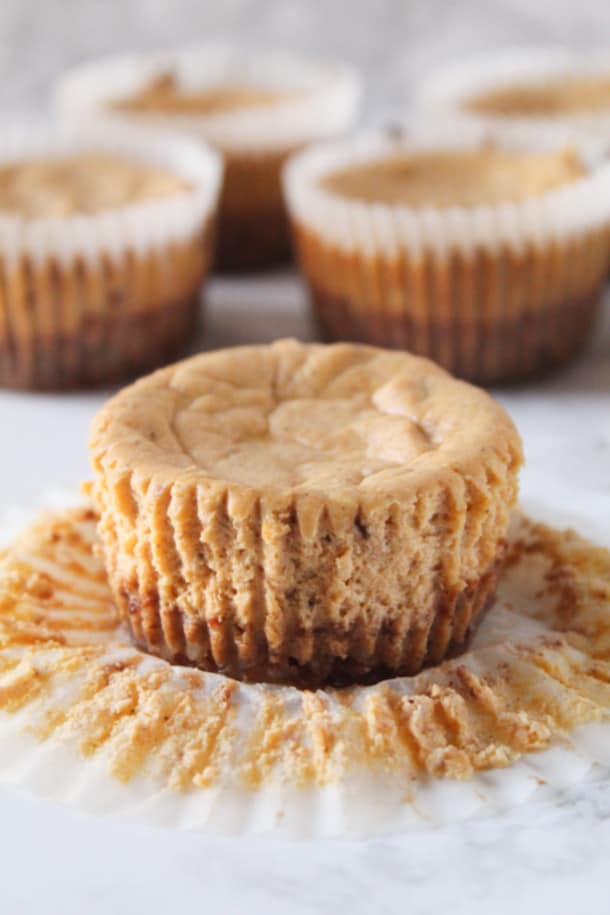 Skinny Mini Pumpkin Cheesecakes with a Pecan Crust (glutenfree, grain