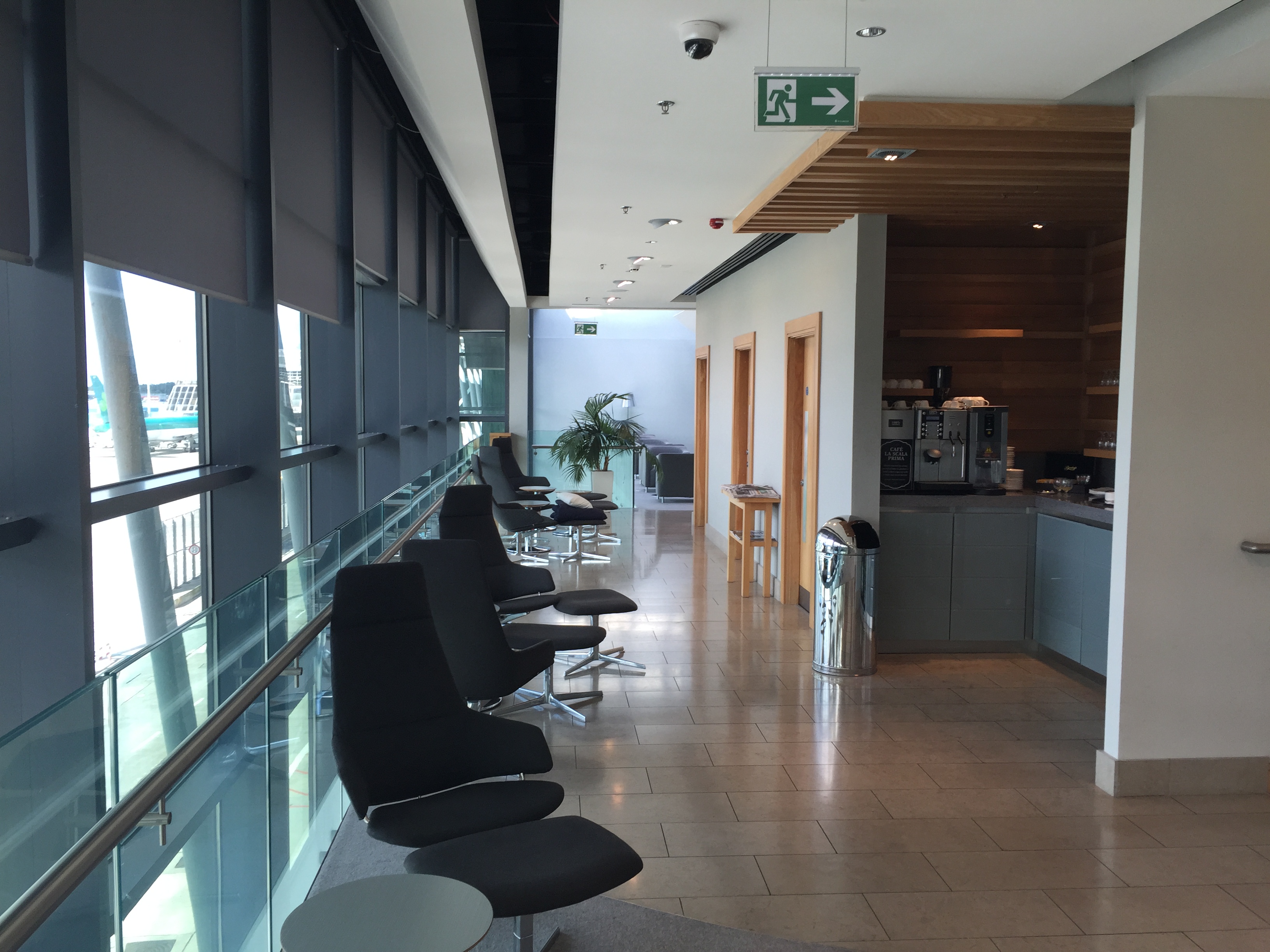 REVIEW Aer Lingus Lounge, Terminal 2 Dublin Airport Miles from Blighty
