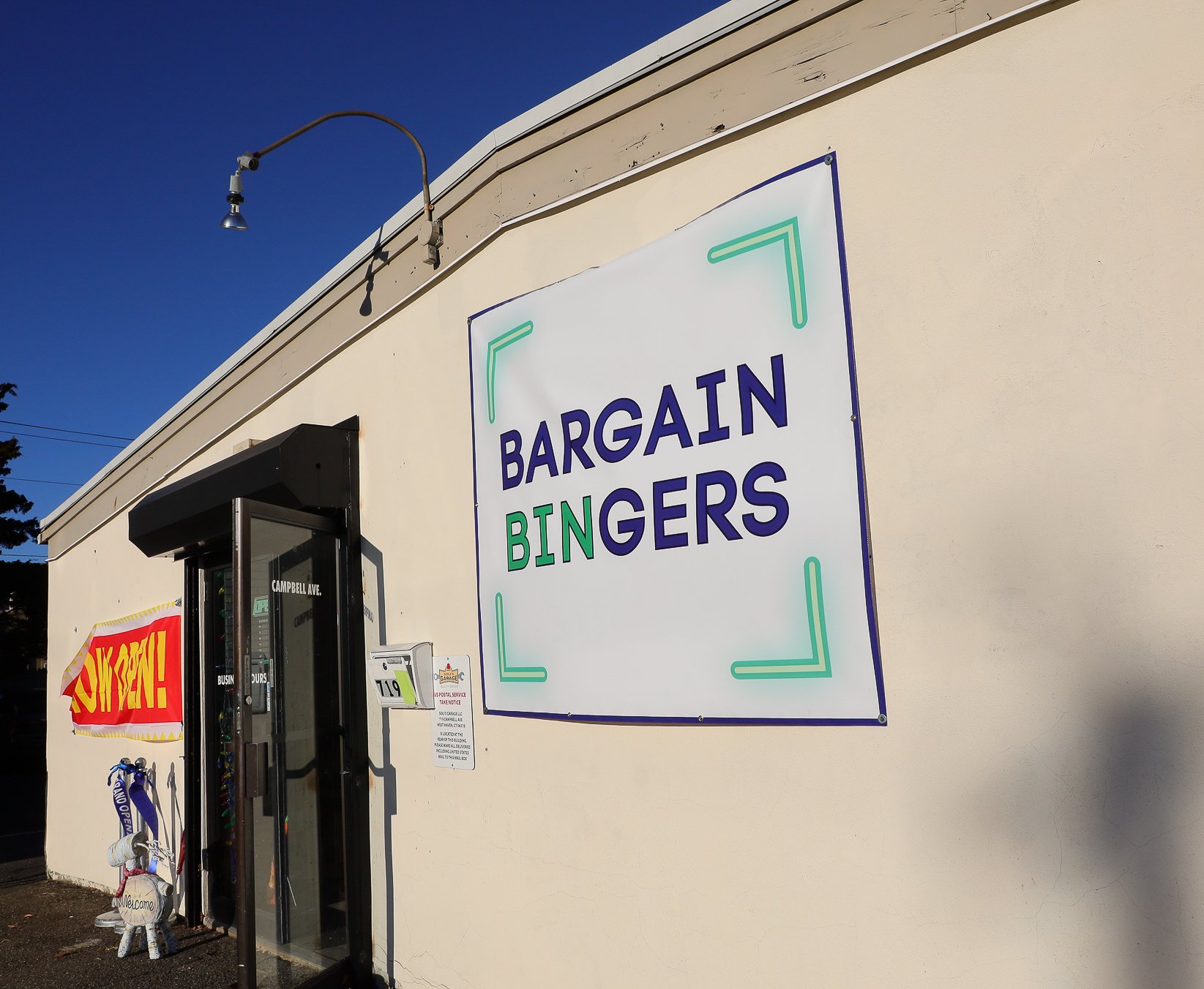 Bargain Bingers Ribbon Cutting Photos by Greg Geiger Milford Regional