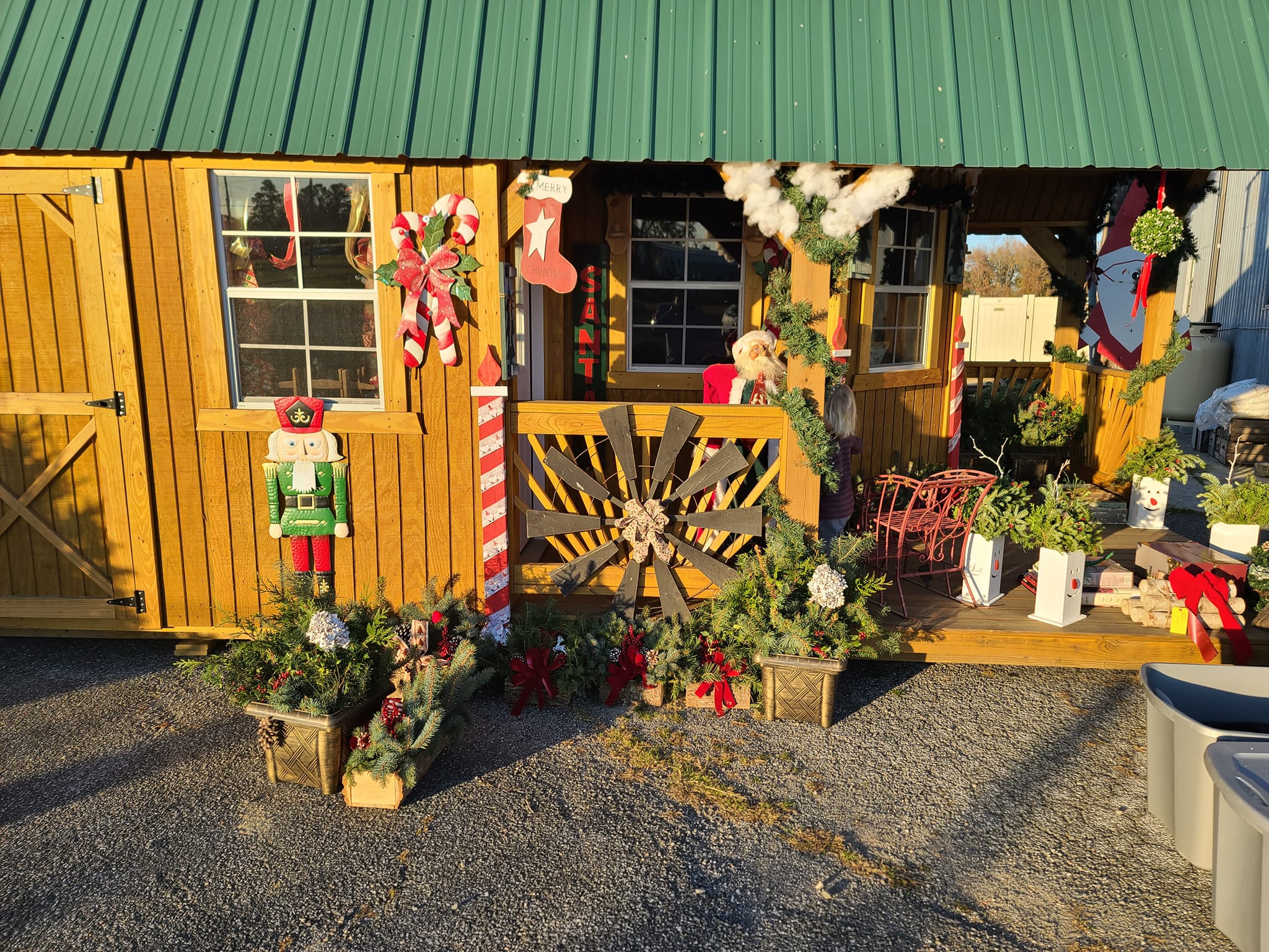 Christmas Market opens on Northeast Front Street Milford LIVE