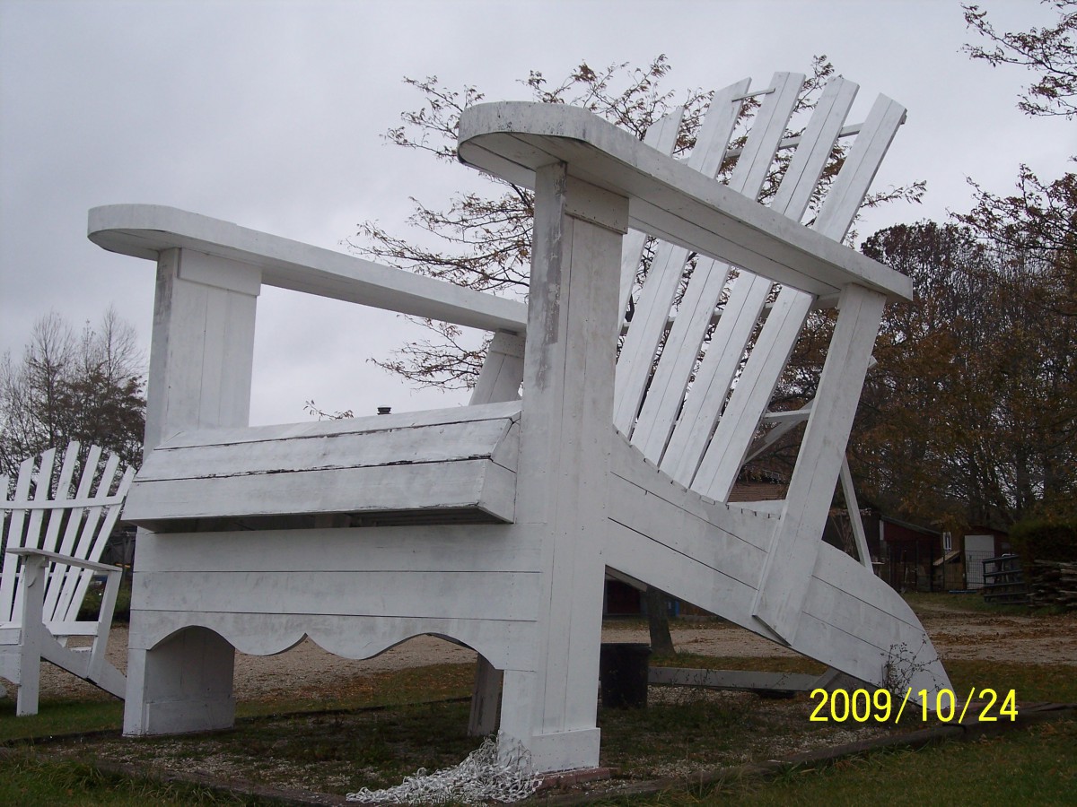 Roadside attractions The Varney Big Chair Canadian Military History