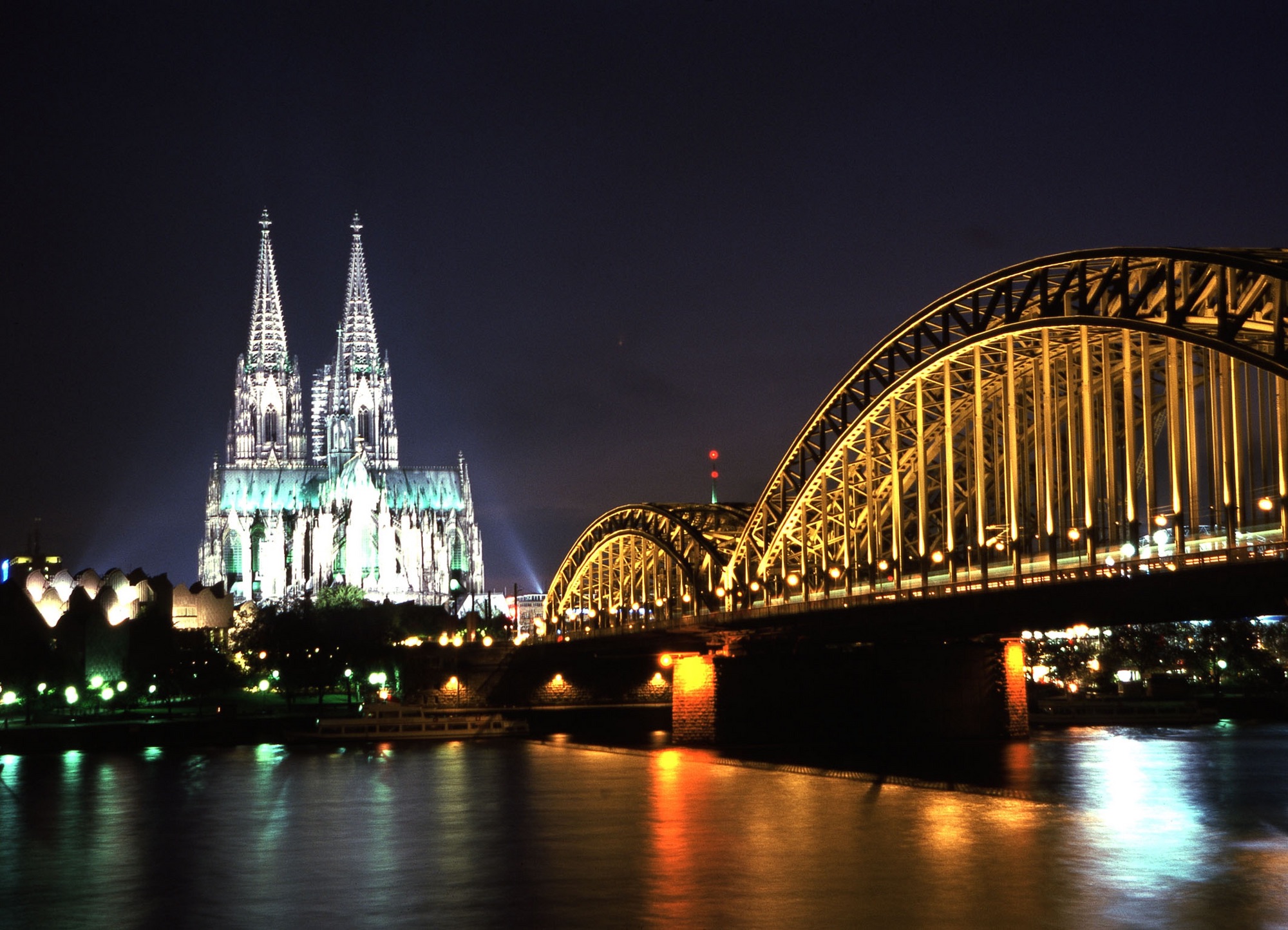 A Guide to Cologne (Köln) Travel, Events & Culture Tips for Americans