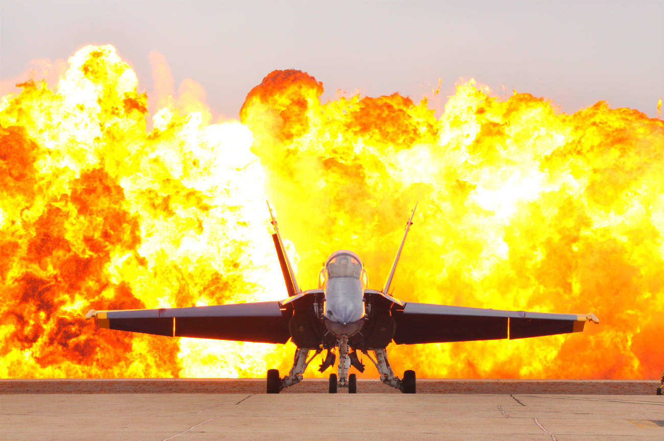 Incredible Images Of The Blue Angels Aerobatic Team Military Machine