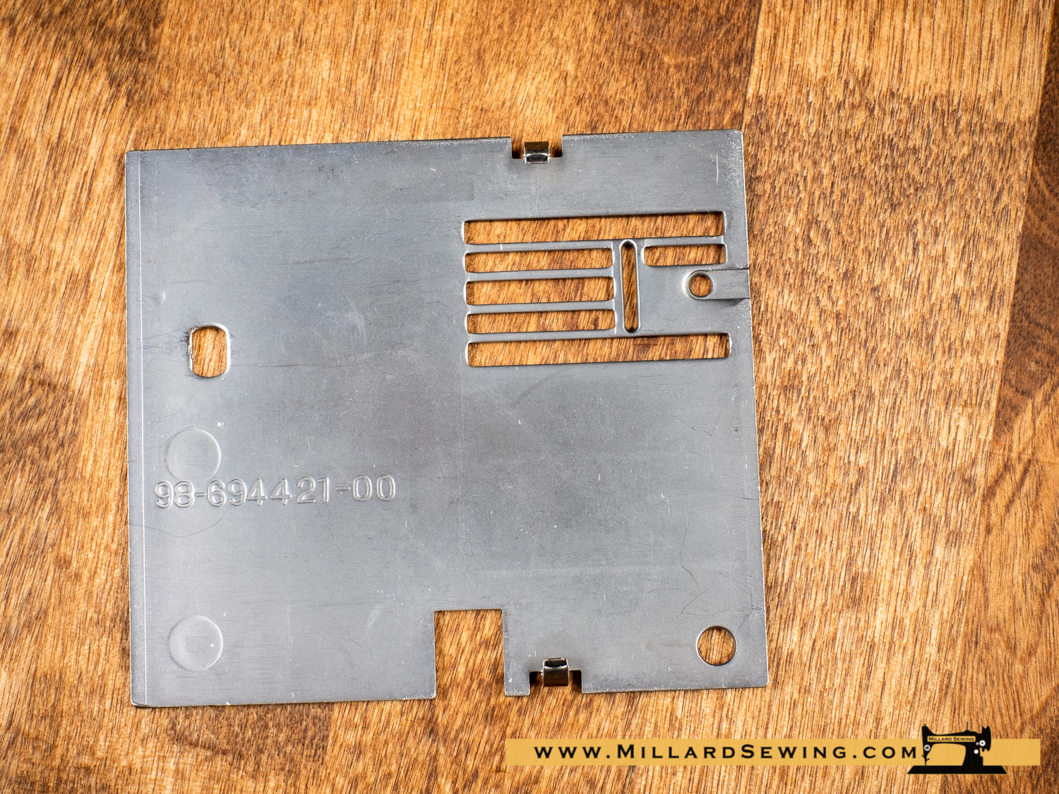 Needle Plate (Original) for Pfaff 7500 Series Sewing Machines Millard