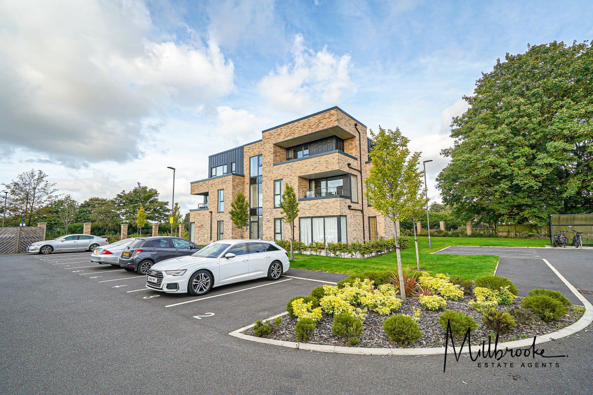 Properties to let Millbrooke Estate Agents