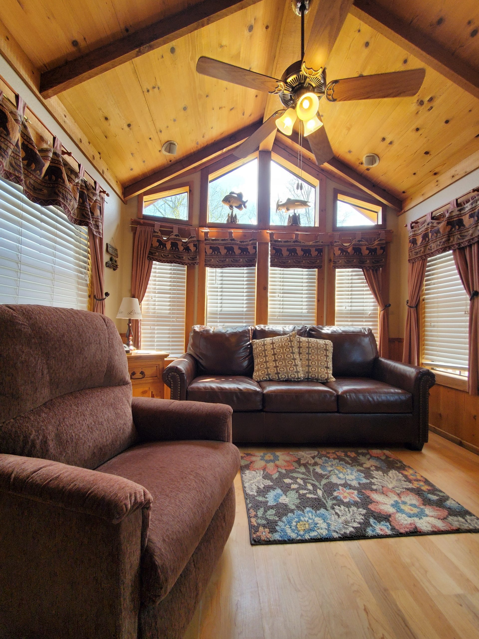 Cabin 25 RV PARK CANTON TX COTTAGE RENTALS CANTON TX