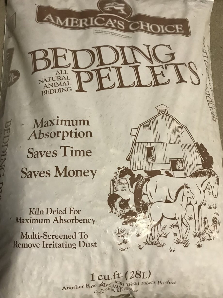 American Wood FIBERS PELLETS PinePellet Bedding, 40 Lb Pet Toys Sports