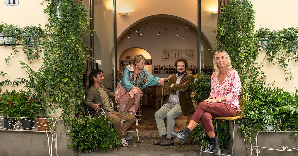 200 sqm underground cellars & a temperaturecontrolled warehouse