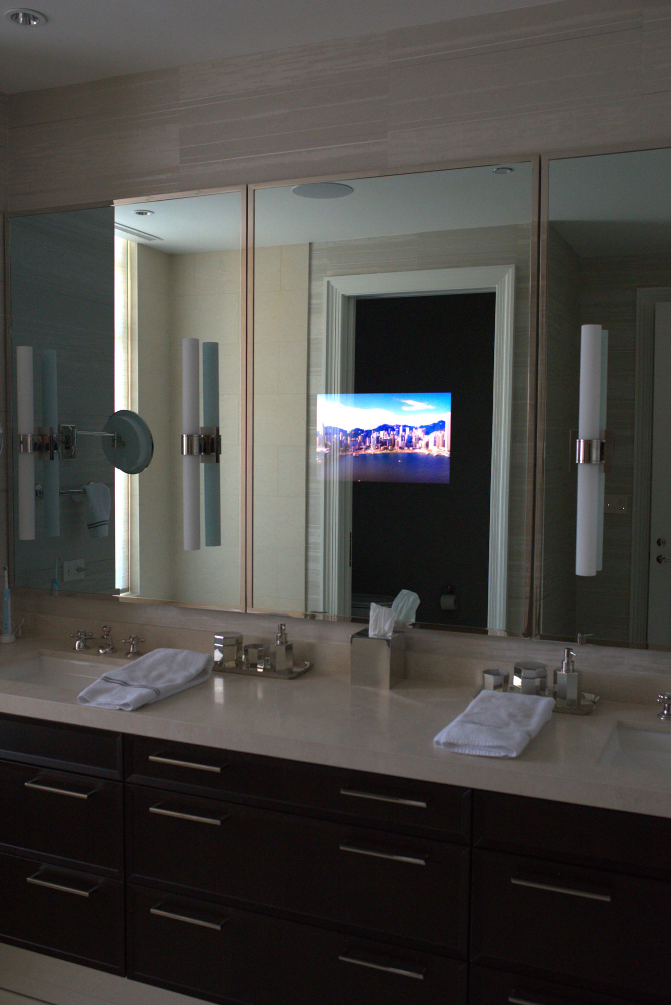 vanishing vanity TV mirror