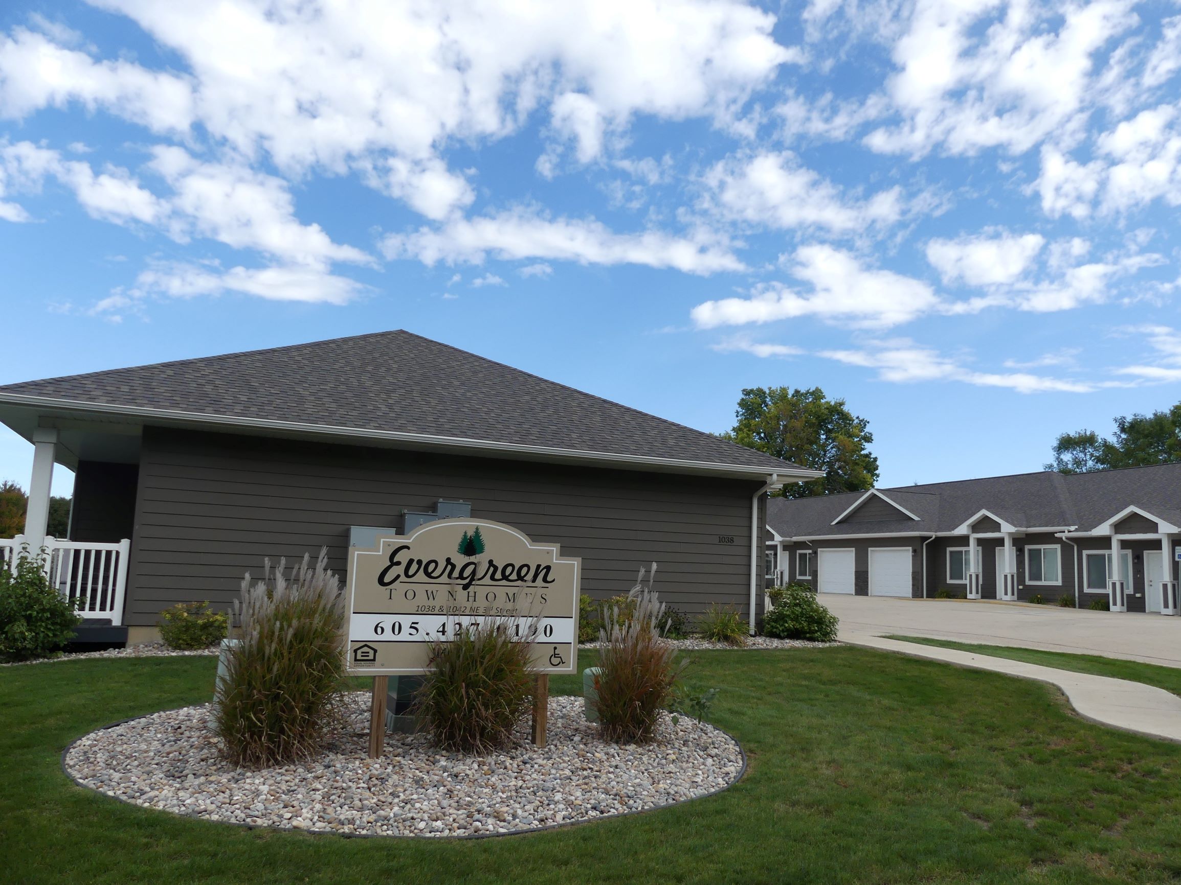 Evergreen Townhomes in Madison, SD Mills Property ManagementMills